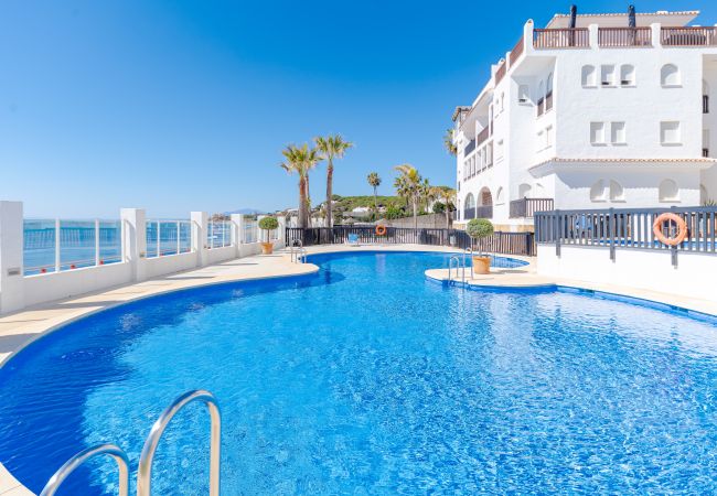 Appartement in Marbella - Heavenly Views From Frontline Penthouse