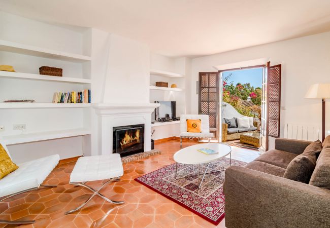 Herenhuis in Marbella - EN- Cozy Andalusian style townhouse  in Marbella