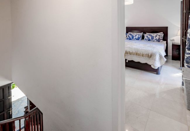 Rijhuis in Marbella - EN- Cozy Andalusian style townhouse  in Marbella