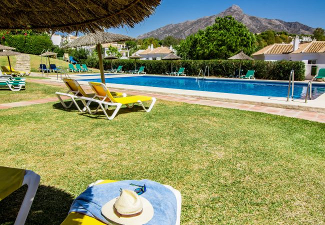 Herenhuis in Marbella - EN- Cozy Andalusian style townhouse  in Marbella