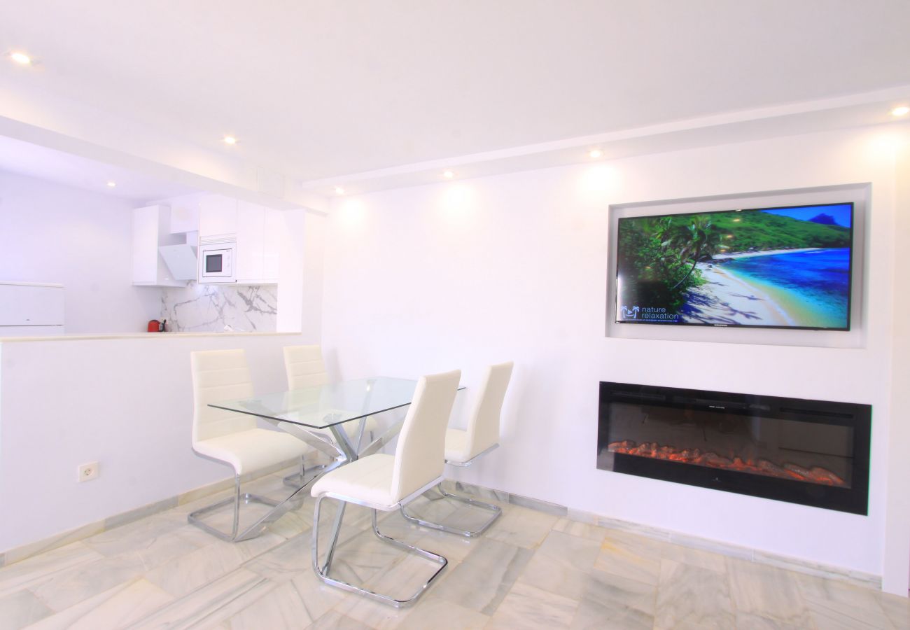 Appartement in Marbella - MODERN BEACH PENTHOUSE