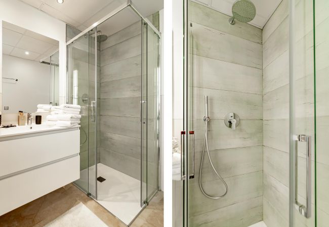 Rijhuis in Nueva Andalucia - GG- Modern townhouse, families & couples only