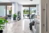 Rijhuis in Nueva Andalucia - GG- Modern townhouse, families & couples only