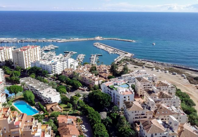 Appartement in Estepona - TE- Luxury resort, front line beach, families only