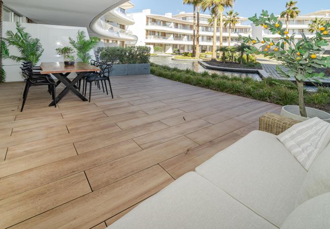 Appartement in Estepona - TE- Luxury resort, front line beach, families only