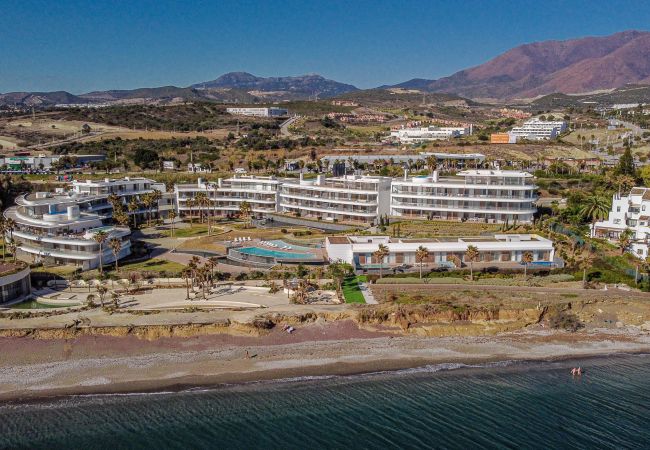 Appartement in Estepona - TE- Luxury resort, front line beach, families only