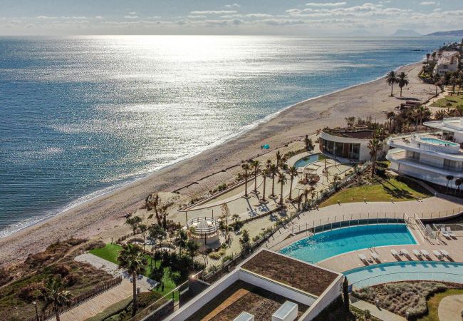 Appartement in Estepona - TE- Luxury resort, front line beach, families only