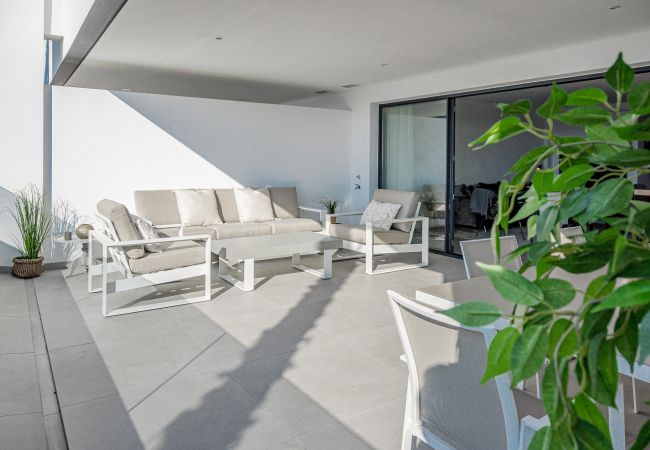 Appartement in Estepona - LAE13.1D- Apotel  Estepona hills by Roomservices