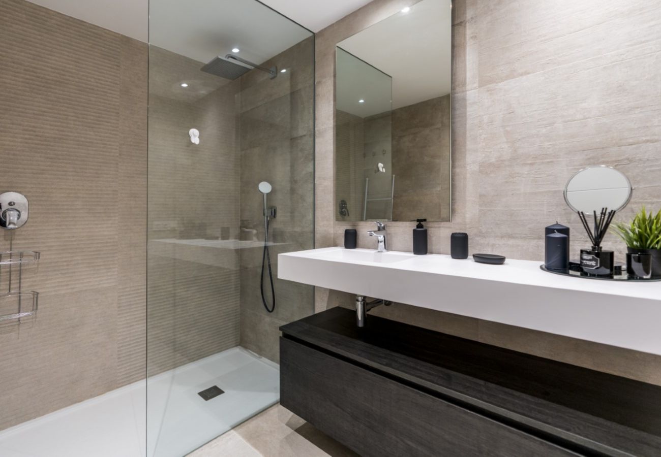 Appartement in Casares - Stylish 3-Bed Apartment | Alcazaba Lagoon (1214)
