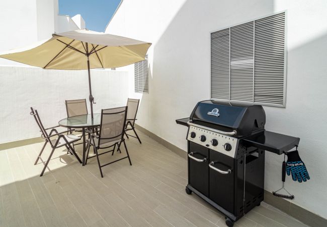 Rijhuis in Estepona - LMT46 - Modern Style Spacious Townhouse