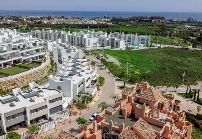 Rijhuis in Estepona - LMT46 - Modern Style Spacious Townhouse