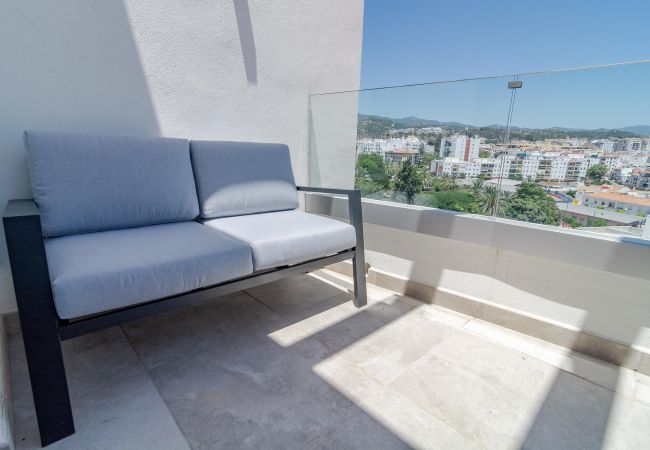 Appartement in Estepona - INF2.7E- Holiday home Estepona by Roomservices