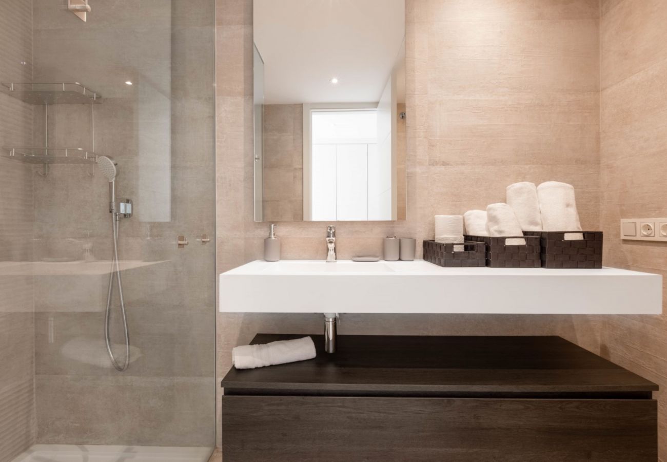 Appartement in Casares - Stylish 3-Bed Apartment | Alcazaba Lagoon (1204)