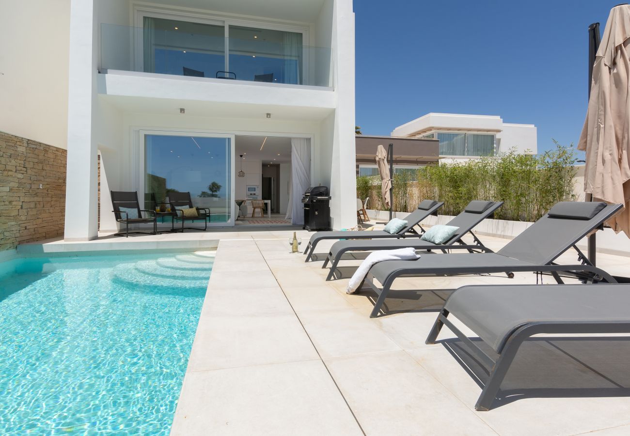 Villa in Mijas - Modern Villa with Private Pool & Rooftop Terrace