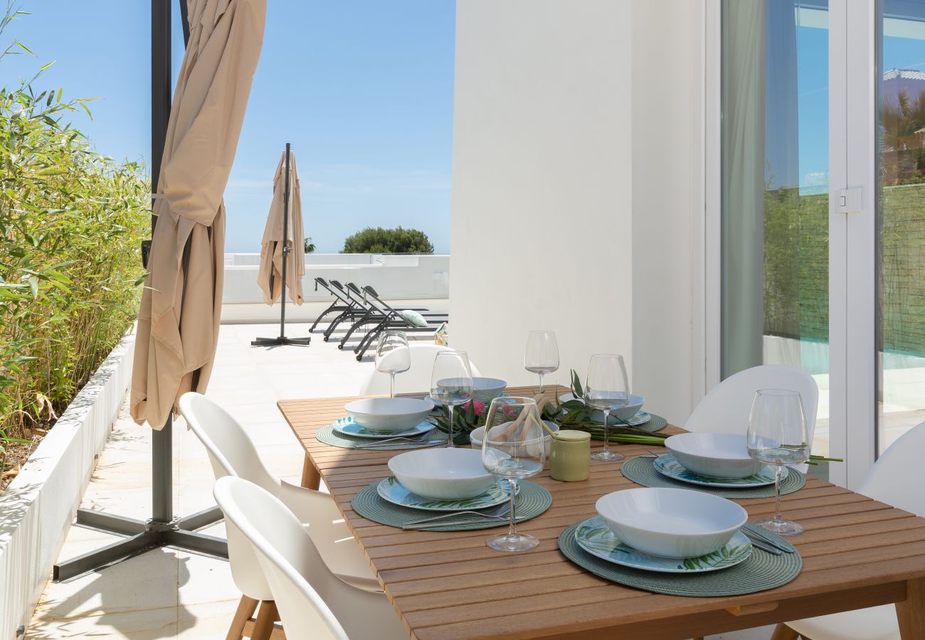 Villa in Mijas - Modern Villa with Private Pool & Rooftop Terrace