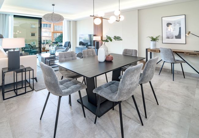 Appartement in Estepona - INF3.3K- Stunning city apartment close to beaches