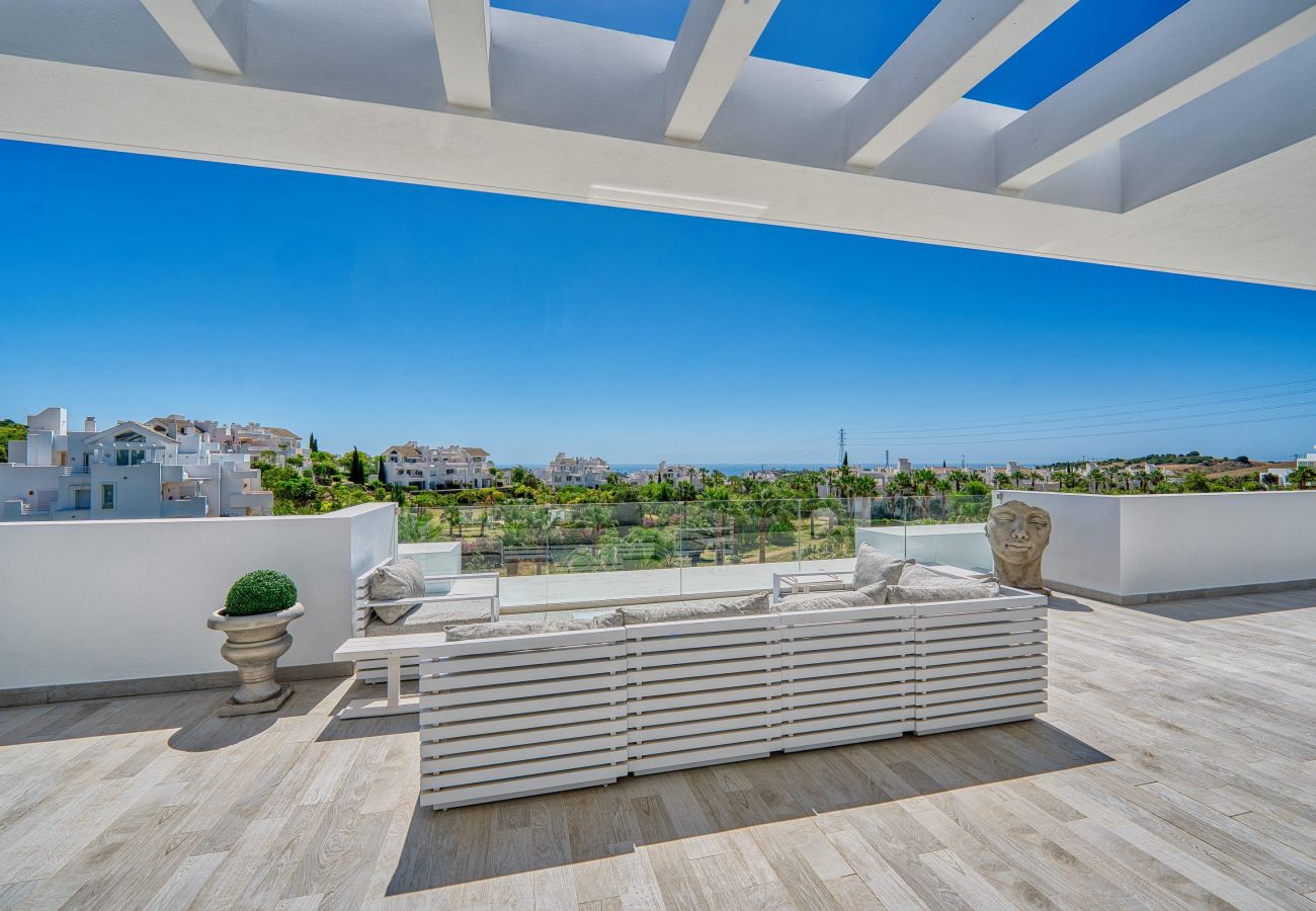 Appartement in Estepona - 2288 Luxury Penthouse with Private Rooftop Pool