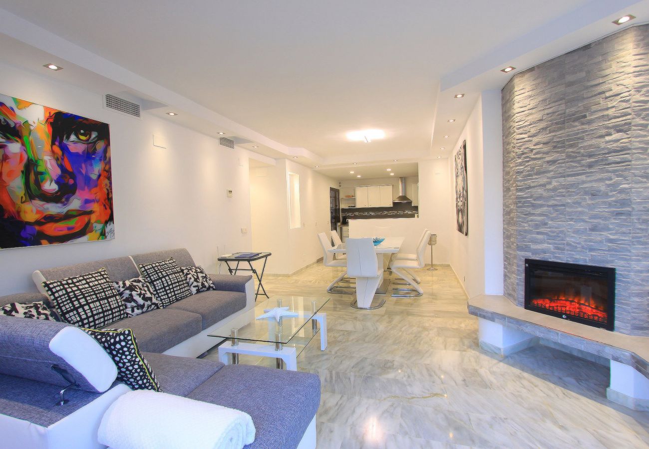 Appartement in Marbella - 1108 Elegant Golden Beach Apartments with sea View