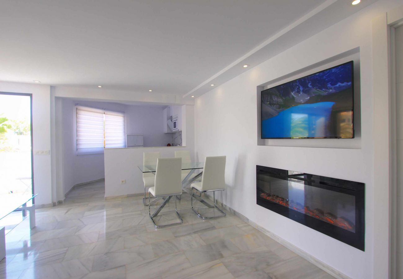 Appartement in Marbella - 1108 Elegant Golden Beach Apartments with sea View