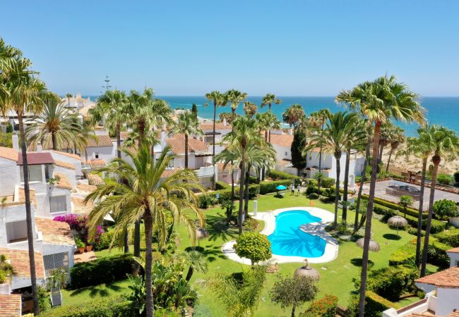 Rijhuis in Marbella - 1176 Beachfront Paradise in Bahia de Marbella