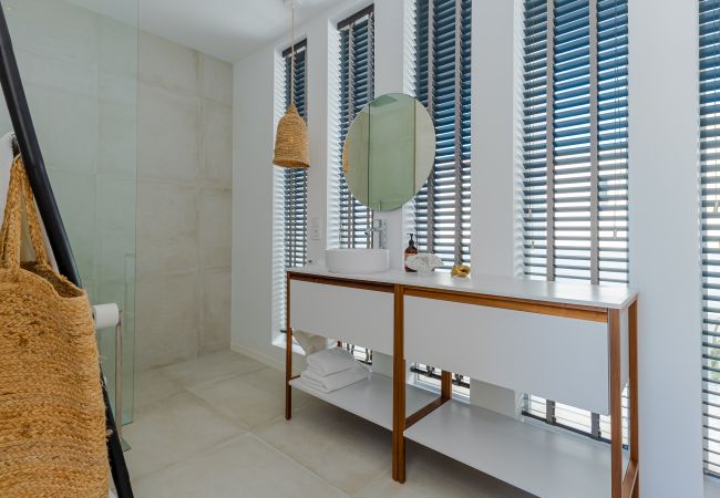 Villa in Mijas - Luxury Villa Panoramic Views & Expansive Terraces