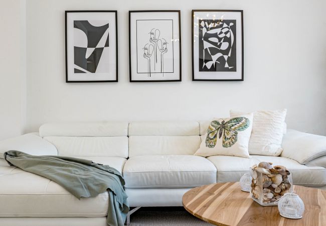 Rijhuis in Estepona - BEN32- Beach townhouse, Estepona by Roomservice
