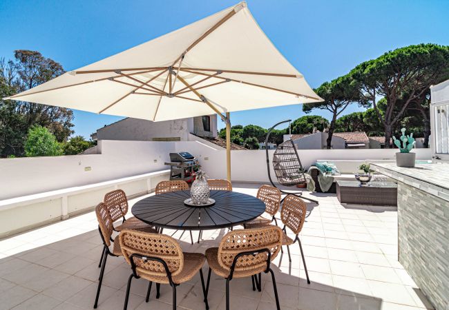 Rijhuis in Estepona - BEN32- Beach townhouse, Estepona by Roomservice