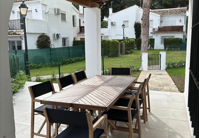Rijhuis in Estepona - BEN32- Beach townhouse, Estepona by Roomservice