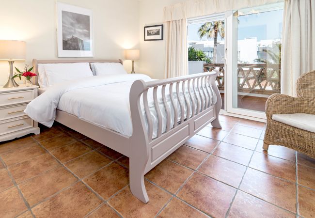 Rijhuis in Estepona - PG9 - Andalucian 3-story townhouse  near Estepona