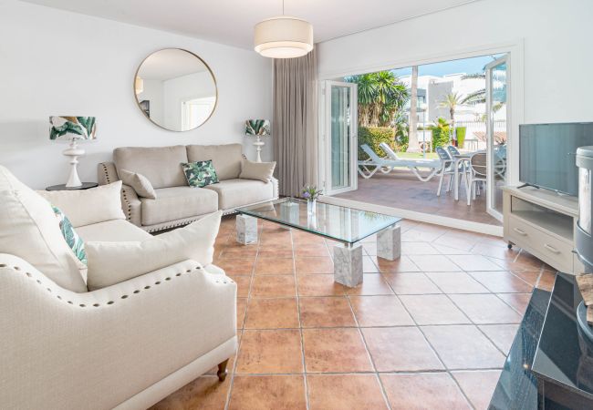 Rijhuis in Estepona - PG9 - Andalucian 3-story townhouse  near Estepona