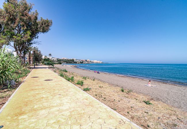 Rijhuis in Estepona - PG9 - Andalucian 3-story townhouse  near Estepona