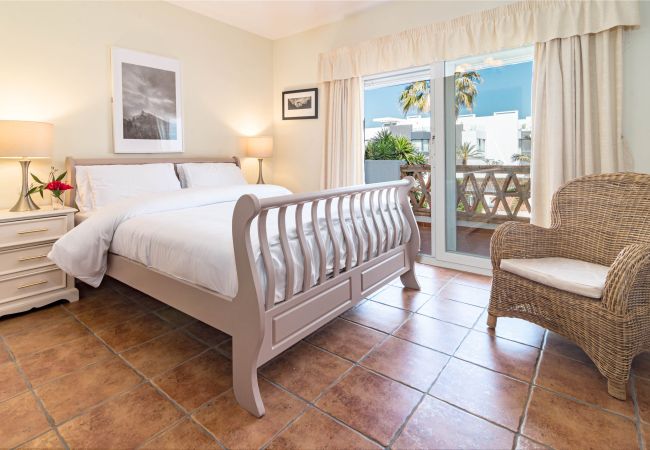 Rijhuis in Estepona - PG9 - Andalucian 3-story townhouse  near Estepona
