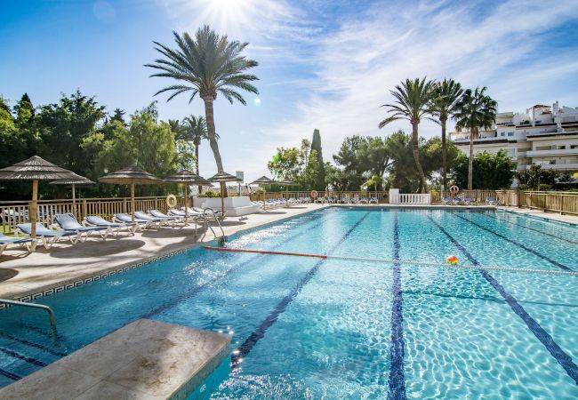 Appartement in Puerto Banus - RG312 - Royal garden by Roomservices