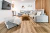 Appartement in Estepona - EAC3F- Modern & light apartment steps from the sea