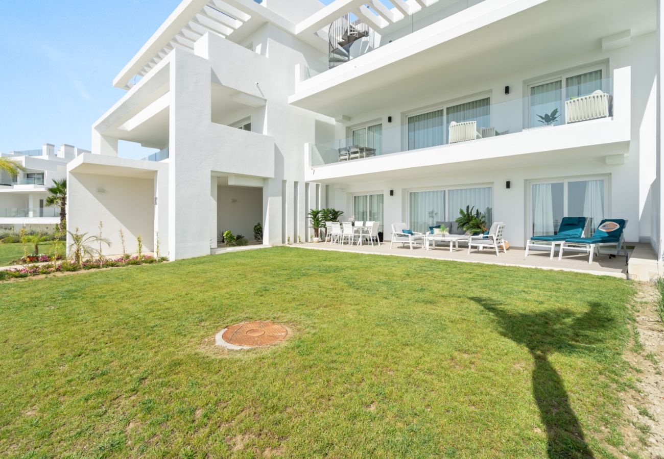Appartement in Casares - Stylish Garden Apt - ALCAZABA LAGOON (1901)