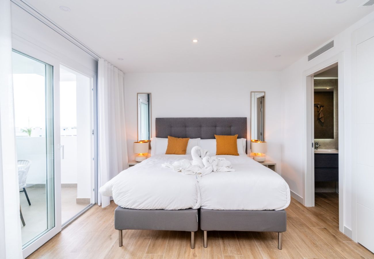 Appartement in Casares - Stylish 2 bed Apartment - ALCAZABA LAGOON (1916)