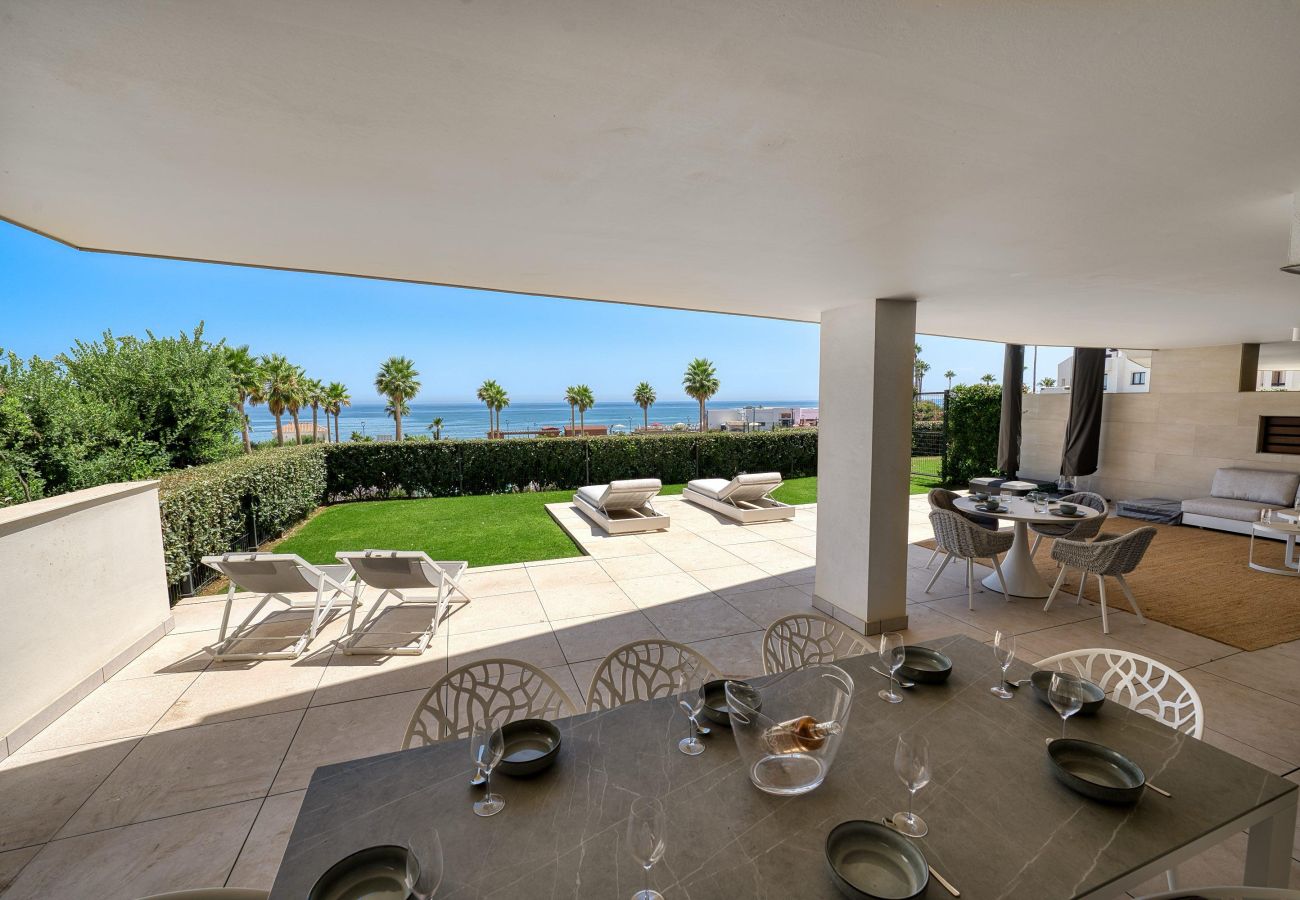 Appartement in Estepona - 3001 Velaya Beachfront Luxury Apartment