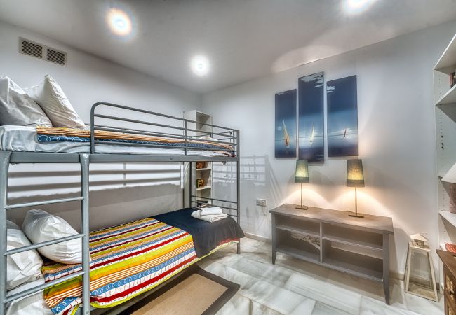 Appartement in Marbella - 2045 Golden Beach Apartment – Steps from the Sea