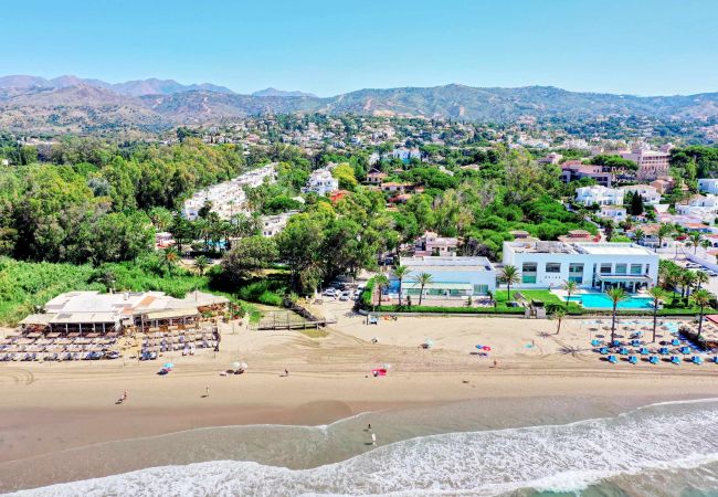 Appartement in Marbella - 2045 Golden Beach Apartment – Steps from the Sea