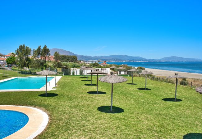 Rijhuis in Manilva - 3133 Beachfront Townhouse in Aldea Beach