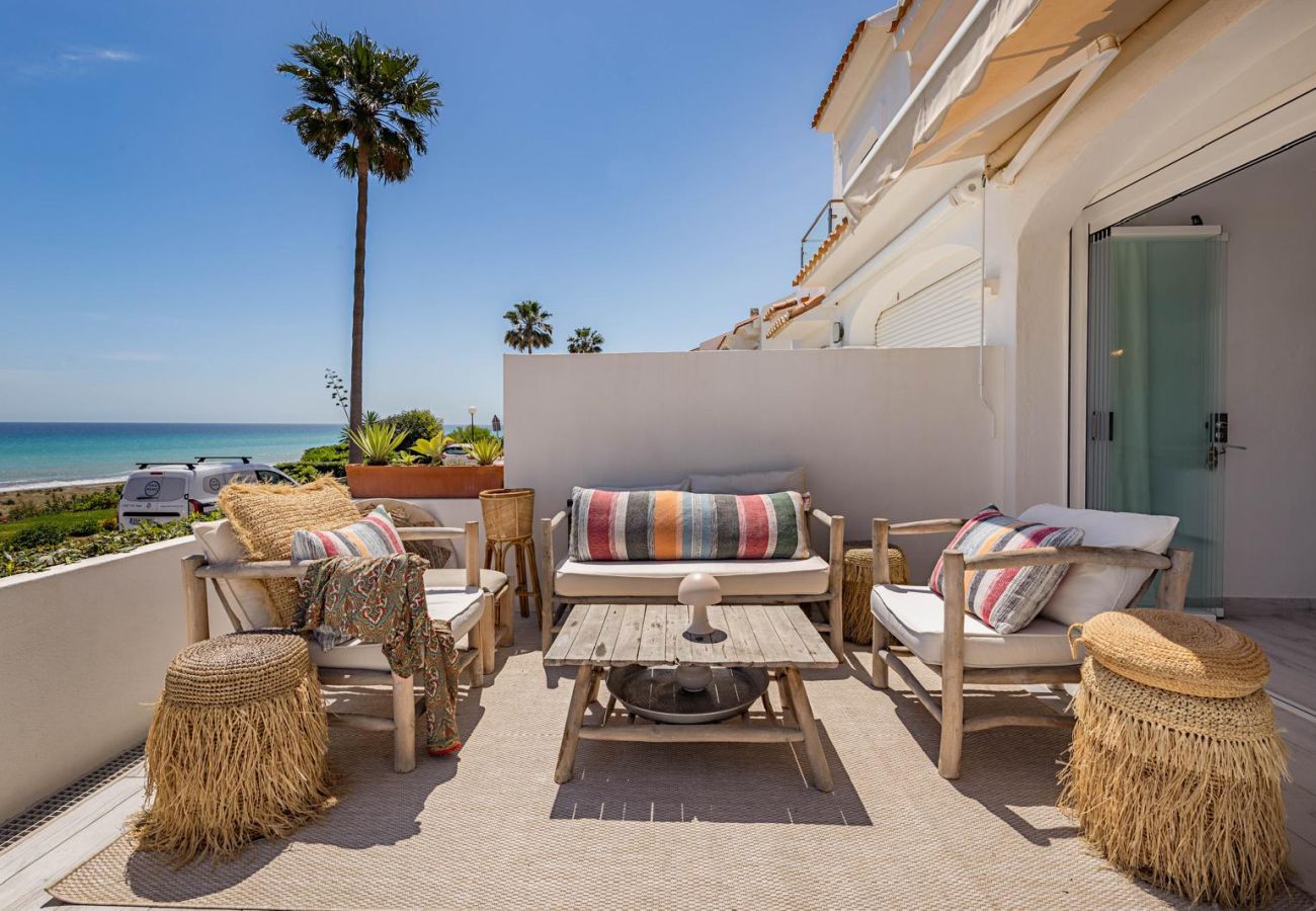 Rijhuis in Manilva - 3128 Beachfront Casa Luna in Aldea Beach