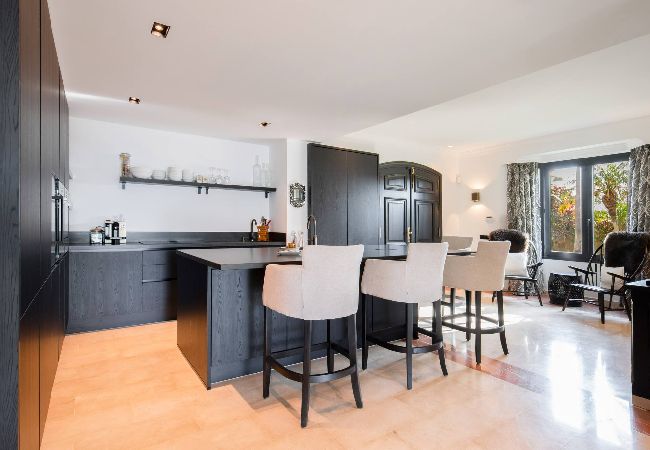 Villa in Marbella - 3310 Villa Flores (r3261154)