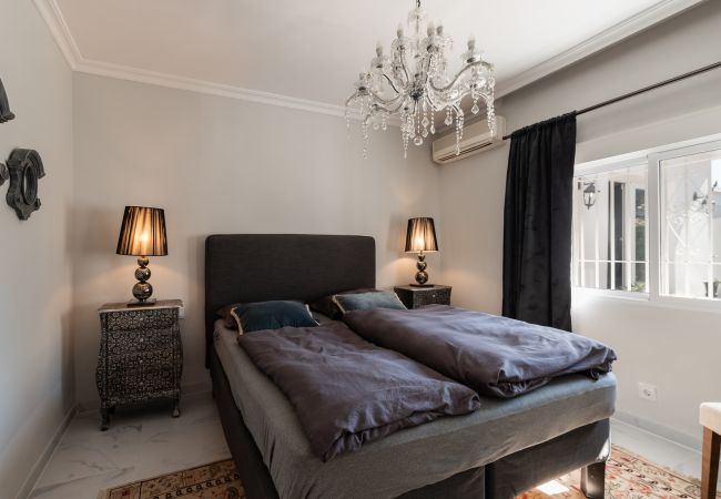 Villa in Marbella - Cosy beach side villa near best sandy beach