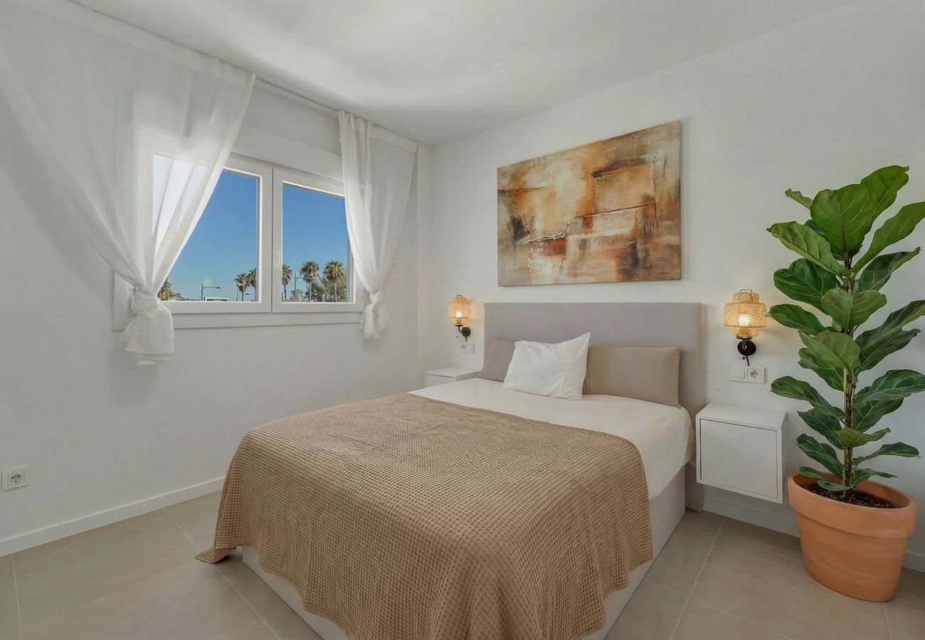 Appartement in Estepona - 3024 Bright apartment with terrace and pool