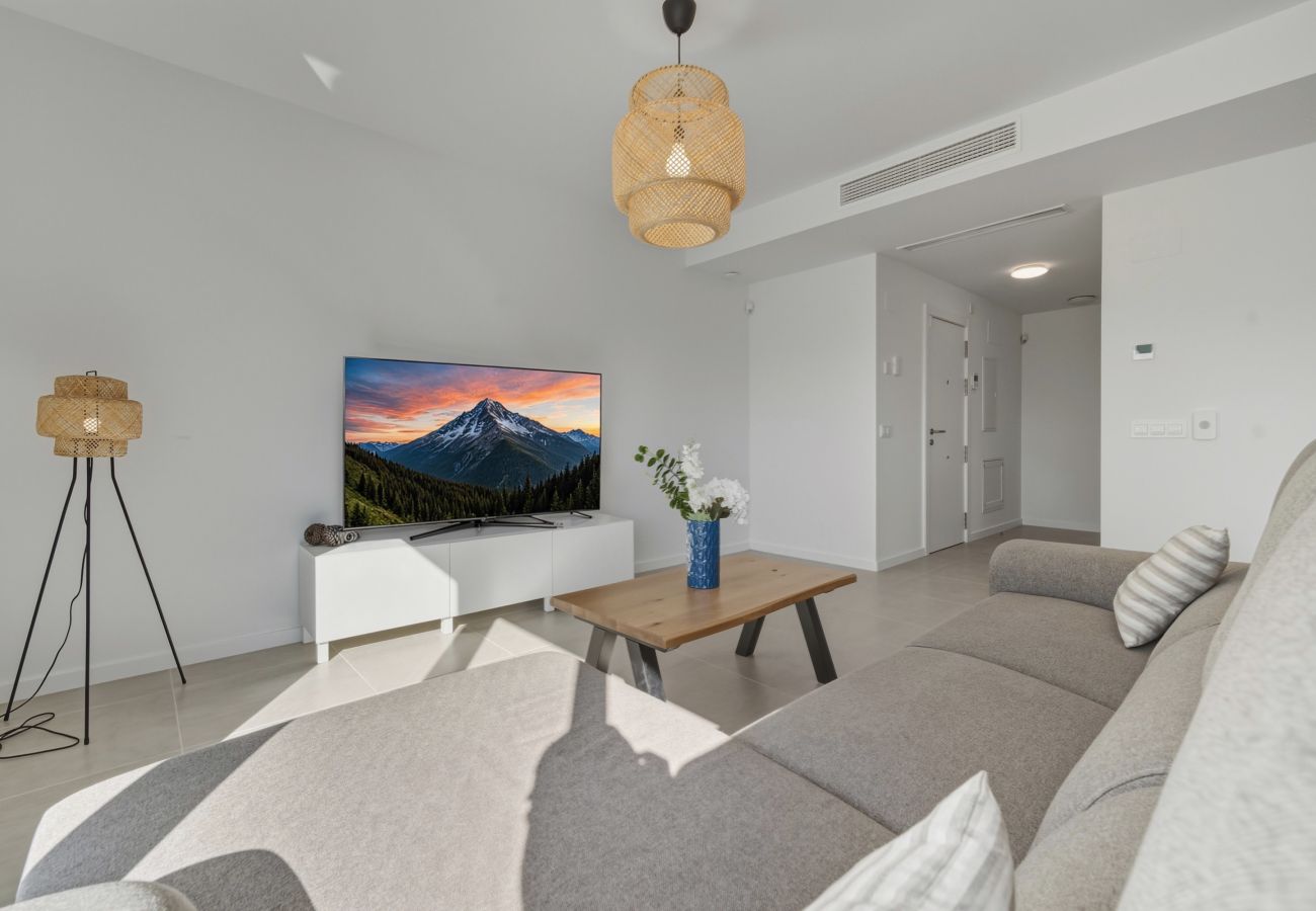 Appartement in Estepona - 3024 Bright apartment with terrace and pool