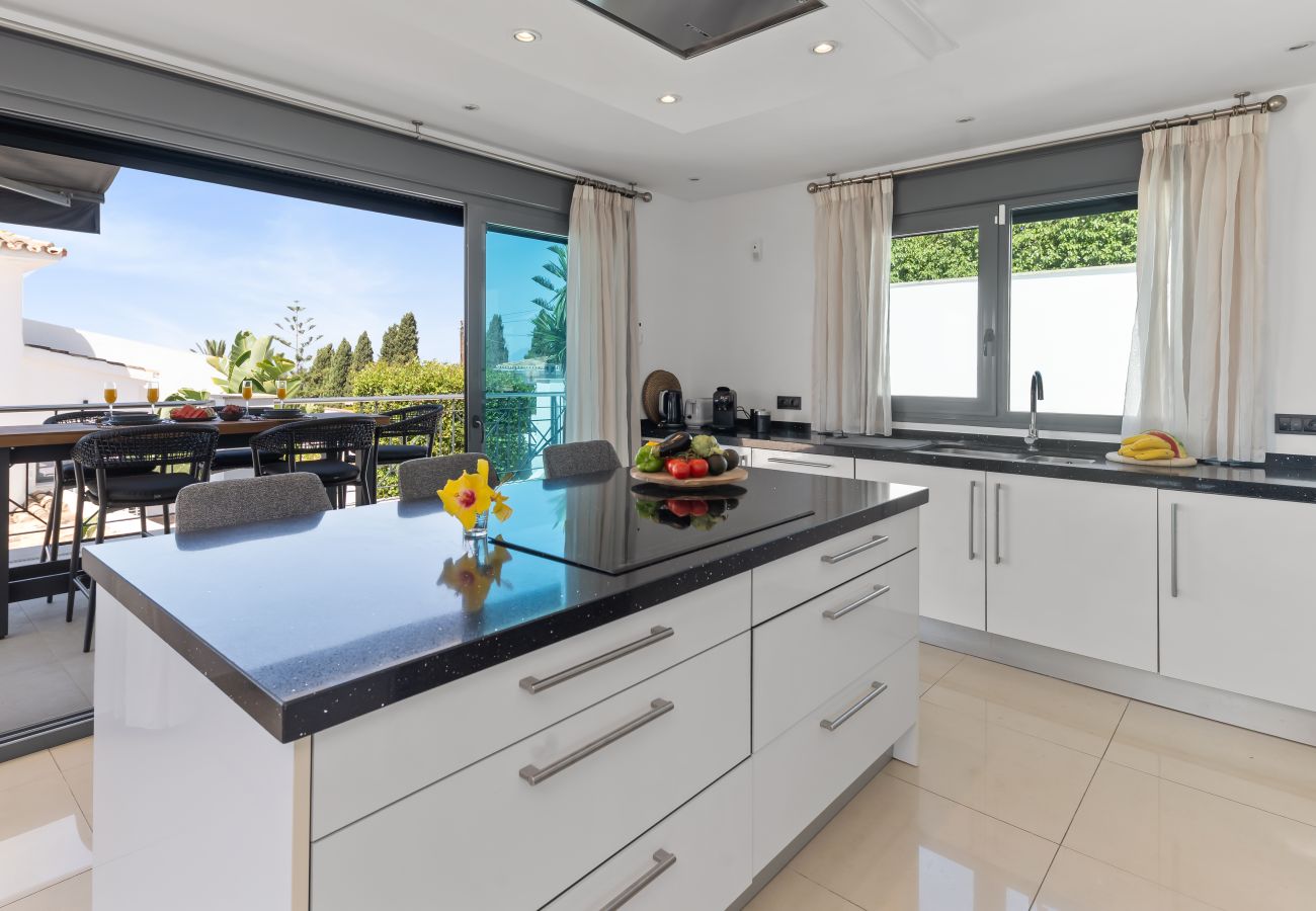 Villa in Marbella - Exclusive Villa with amazing views - near beach