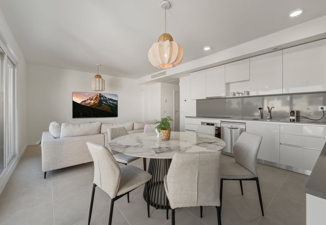 Appartement in Estepona - 3025 Elegant apartment with terrace and pool