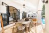 Villa en Marbella - Super Andalusian Villa Near Beach with Heated Pool