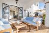 Villa en Marbella - Super Andalusian Villa Near Beach with Heated Pool