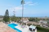 Villa en Marbella - Super Andalusian Villa Near Beach with Heated Pool